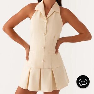 Chic Cream Sleeveless Blouse